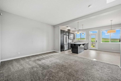244 Sundown View, Cochrane, AB - Indoor Photo Showing Kitchen