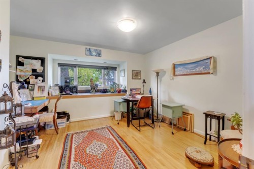 2204 Halifax Crescent Nw, Calgary, AB - Indoor