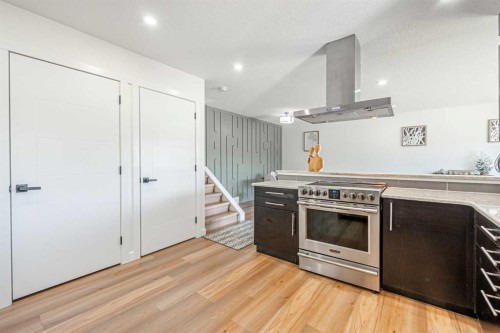 20 Castlegrove Way Ne, Calgary, AB - Indoor Photo Showing Kitchen