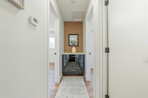 20 Castlegrove Way Ne, Calgary, AB - Indoor
