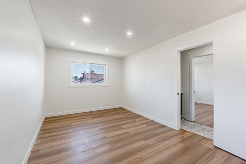 20 Castlegrove Way Ne, Calgary, AB - Indoor Photo Showing Other Room