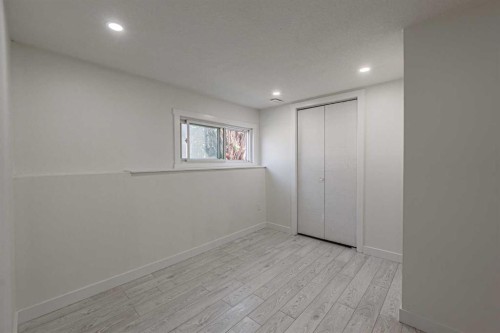 20 Castlegrove Way Ne, Calgary, AB - Indoor Photo Showing Other Room