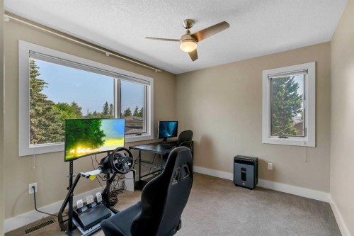 1721 44 Avenue Sw, Calgary, AB - Indoor