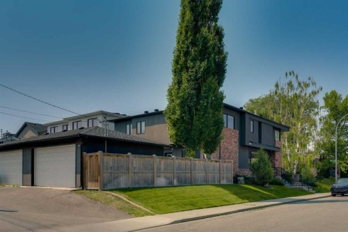 1721 44 Avenue Sw, Calgary, AB - Outdoor