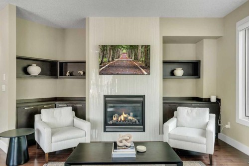 1721 44 Avenue Sw, Calgary, AB - Indoor Photo Showing Living Room With Fireplace