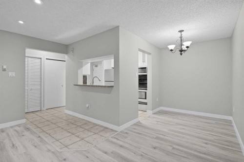 116-790 Kingsmere Crescent Sw, Calgary, AB - Indoor Photo Showing Other Room