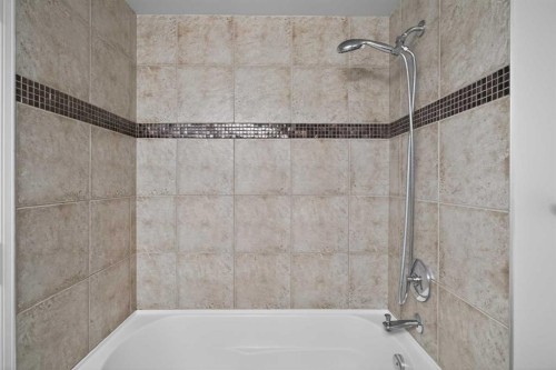 116-790 Kingsmere Crescent Sw, Calgary, AB - Indoor Photo Showing Bathroom
