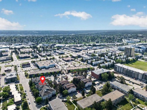 116-790 Kingsmere Crescent Sw, Calgary, AB - Outdoor With View