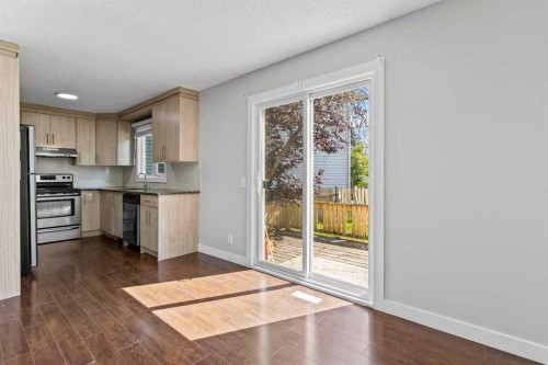 767 Whitehill Way Ne, Calgary, AB - Indoor Photo Showing Kitchen