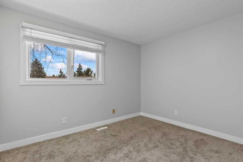 767 Whitehill Way Ne, Calgary, AB - Indoor Photo Showing Other Room