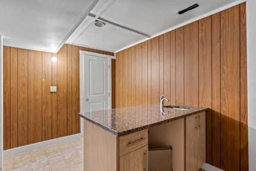 767 Whitehill Way Ne, Calgary, AB - Indoor