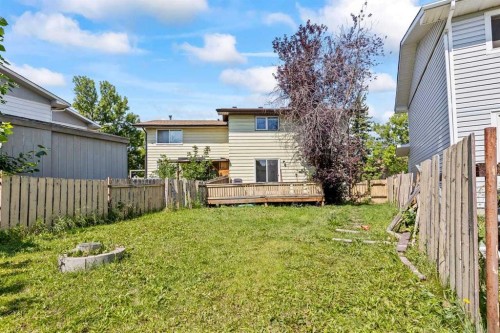 767 Whitehill Way Ne, Calgary, AB - Outdoor