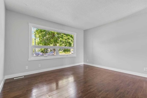 767 Whitehill Way Ne, Calgary, AB - Indoor Photo Showing Other Room