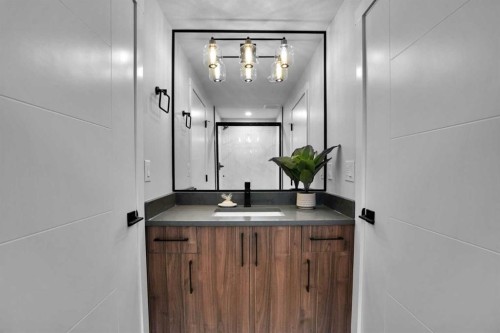 4916 Norquay Drive Nw, Calgary, AB - Indoor Photo Showing Other Room
