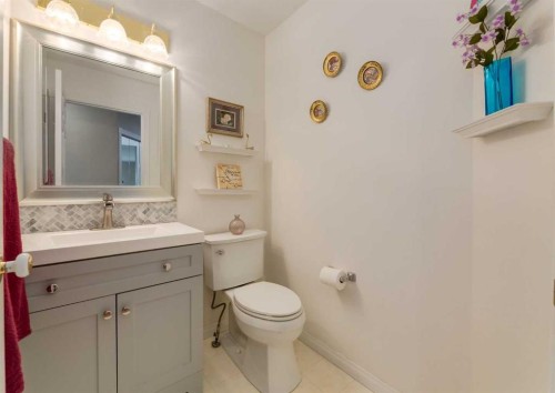 63 Arbour Lake Drive Nw, Calgary, AB - Indoor Photo Showing Bathroom
