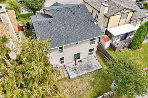 8 Hawkfield Crescent Nw, Calgary, AB - Outdoor