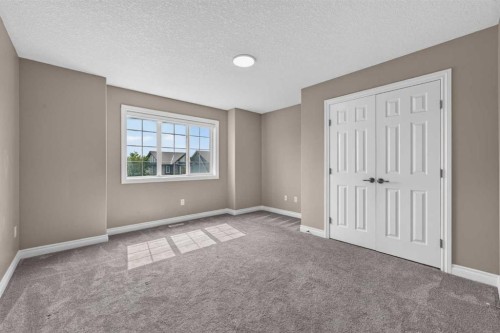 148 Evansborough Way Nw, Calgary, AB - Indoor Photo Showing Other Room