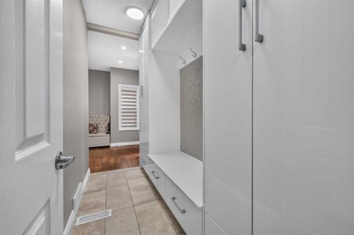 148 Evansborough Way Nw, Calgary, AB - Indoor