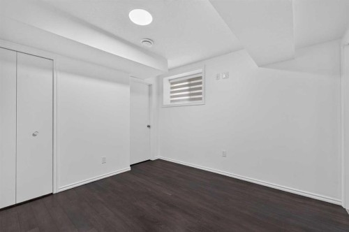 148 Evansborough Way Nw, Calgary, AB - Indoor Photo Showing Other Room