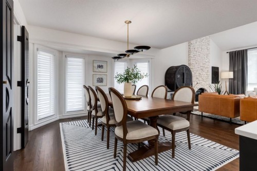 191 Canterville Drive Sw, Calgary, AB - Indoor Photo Showing Dining Room