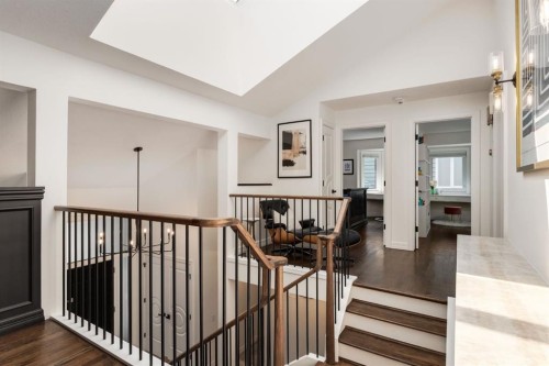 191 Canterville Drive Sw, Calgary, AB - Indoor Photo Showing Other Room