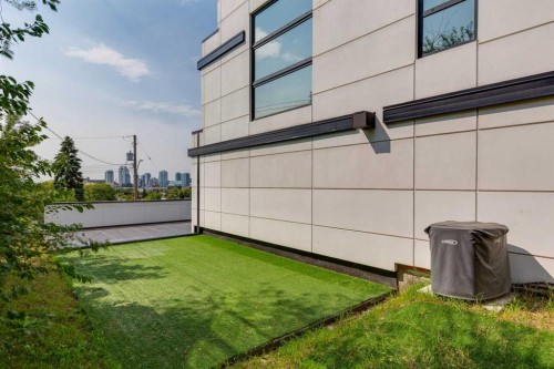 1104 Drury Avenue Ne, Calgary, AB - Outdoor With Exterior