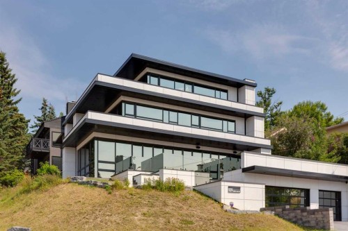 1104 Drury Avenue Ne, Calgary, AB - Outdoor