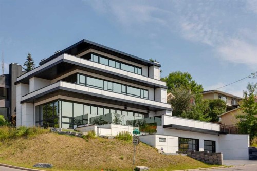 1104 Drury Avenue Ne, Calgary, AB - Outdoor