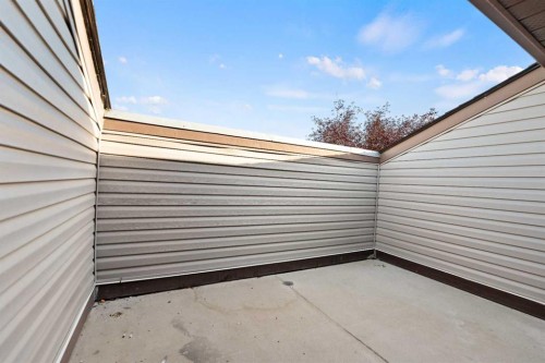 48 Castleglen Court Ne, Calgary, AB - Outdoor With Exterior