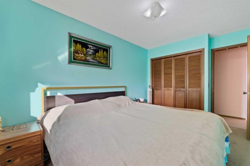 48 Castleglen Court Ne, Calgary, AB - Indoor Photo Showing Bedroom