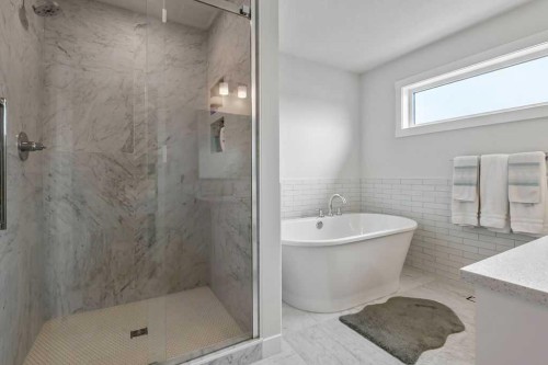 100 Cranbrook Gardens West, Calgary, AB - Indoor Photo Showing Bathroom