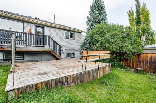 127 Shawinigan Drive Sw, Calgary, AB - Outdoor With Deck Patio Veranda