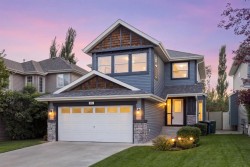 85 Royal Oak Crescent NW Calgary, AB T3G 4Y6