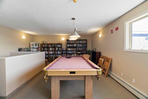 1301-7451 Springbank Boulevard Sw, Calgary, AB - Indoor Photo Showing Other Room