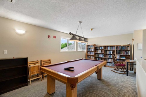 1301-7451 Springbank Boulevard Sw, Calgary, AB - Indoor Photo Showing Other Room