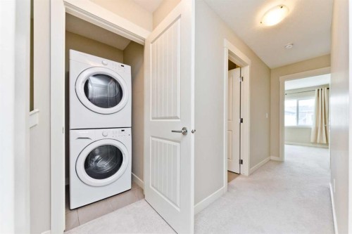 373 Nolancrest Heights Nw, Calgary, AB - Indoor Photo Showing Laundry Room