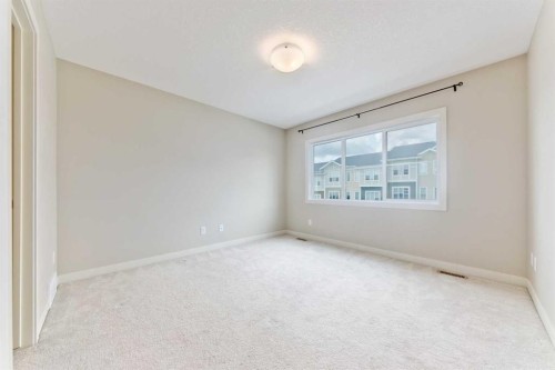 373 Nolancrest Heights Nw, Calgary, AB - Indoor Photo Showing Other Room