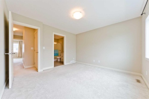 373 Nolancrest Heights Nw, Calgary, AB - Indoor Photo Showing Other Room