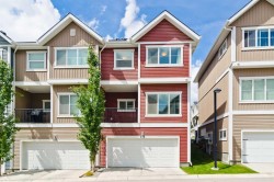 373 Nolancrest Heights NW Calgary, AB T3R 0Z9