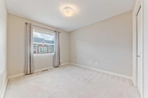 373 Nolancrest Heights Nw, Calgary, AB - Indoor Photo Showing Other Room
