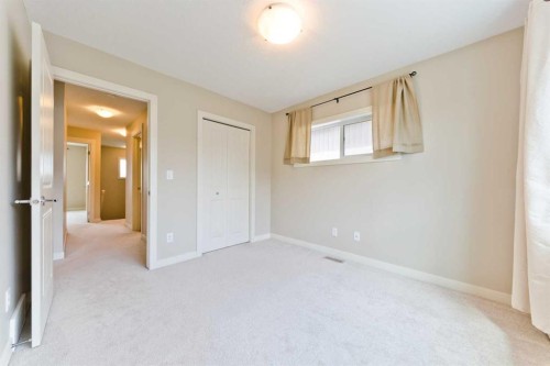 373 Nolancrest Heights Nw, Calgary, AB - Indoor Photo Showing Other Room