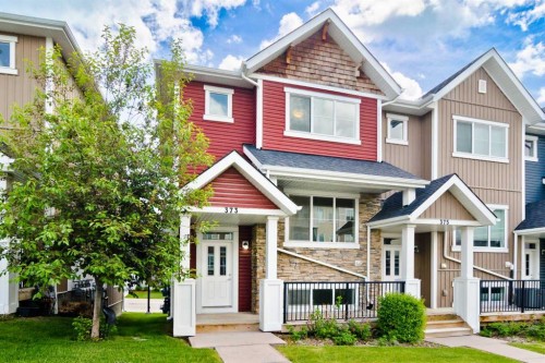 373 Nolancrest Heights Nw, Calgary, AB - Outdoor With Facade