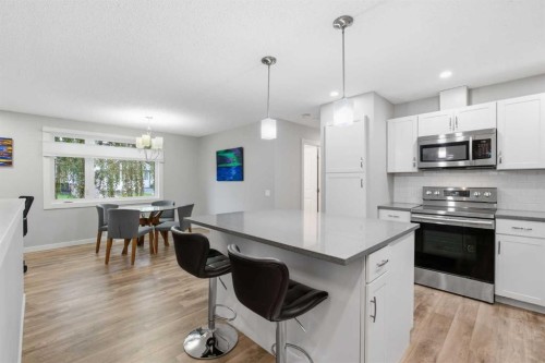 327 Lynnview Way Se, Calgary, AB 