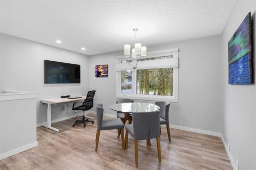 327 Lynnview Way Se, Calgary, AB 
