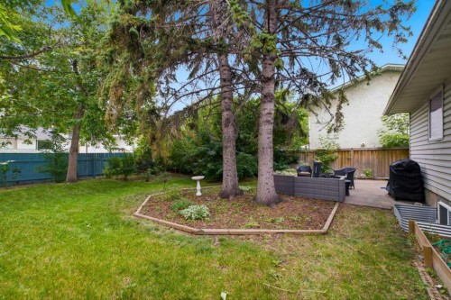 327 Lynnview Way Se, Calgary, AB 