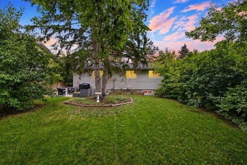 327 Lynnview Way Se, Calgary, AB 