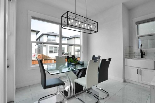 4508 87 Avenue Ne, Calgary, AB - Indoor