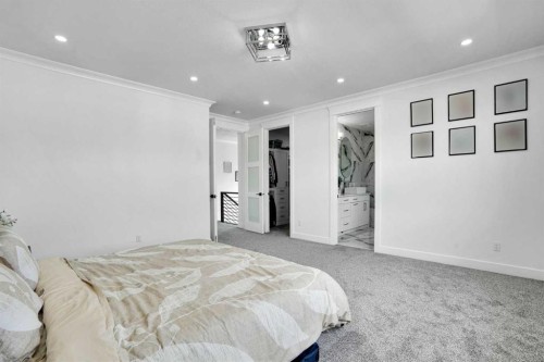 4508 87 Avenue Ne, Calgary, AB - Indoor Photo Showing Bedroom