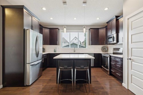 246 Mahogany Heights Se, Calgary, AB - Indoor Photo Showing Kitchen With Stainless Steel Kitchen With Upgraded Kitchen