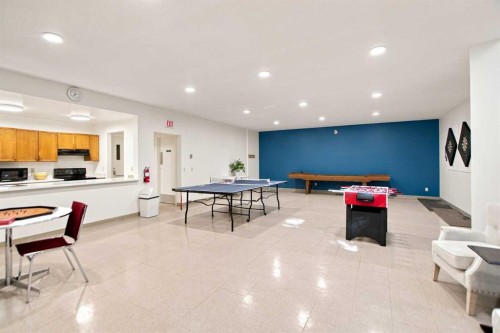 75 Lincoln Manor East, Calgary, AB - Indoor